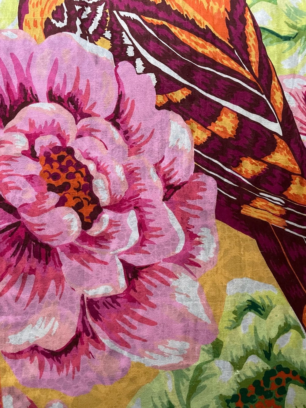 Colorful floral with large bird wrap - Picture 11 of 11